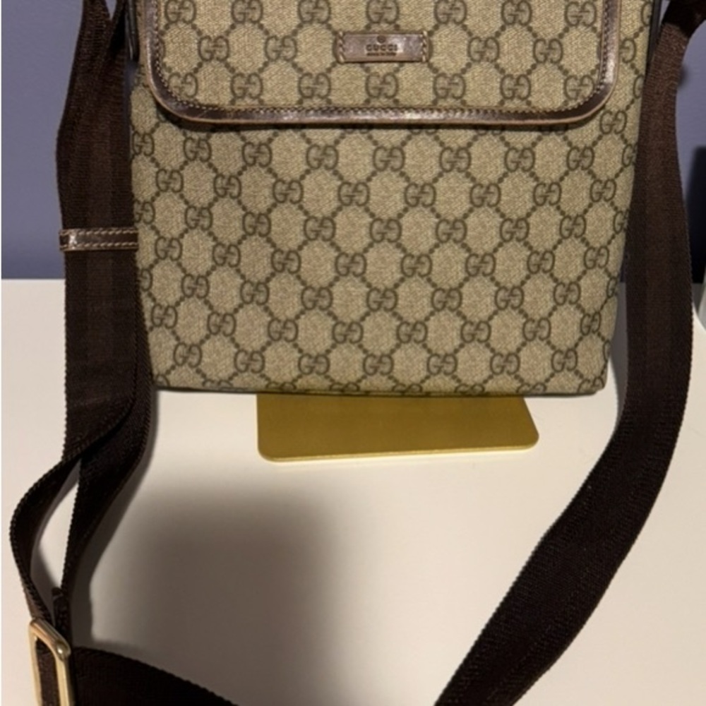 Gucci Beige and Brown GG Canvas Flap Messenger Bag - Picture 3 of 8